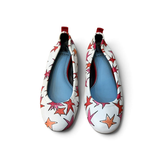 38 LANVIN Paris Star Print Leather Ballet Flats